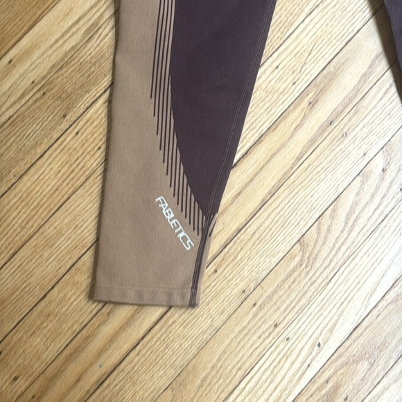 FABLETICS brown Seamless Fusion High-Waisted 7/8 Legging size xl - Picture 2 of 10